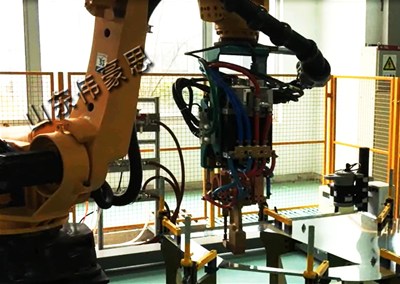 全自动制造业焊接机器人的安全装置有哪些