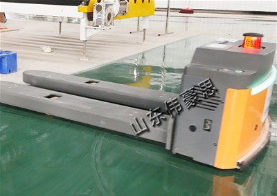 板材原料自动AGV叉车 背负式AGV小车操作现场