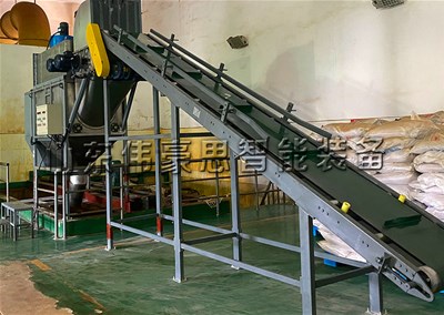 微硅粉自动拆包机现场 密闭无尘自动破袋投料站应用